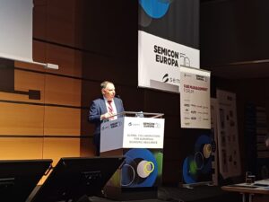 Javier Ponce, director de la SETT, en Semicon Europa.