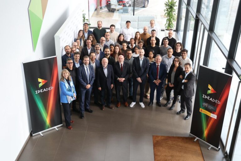 Equipo Ideaded y SETT